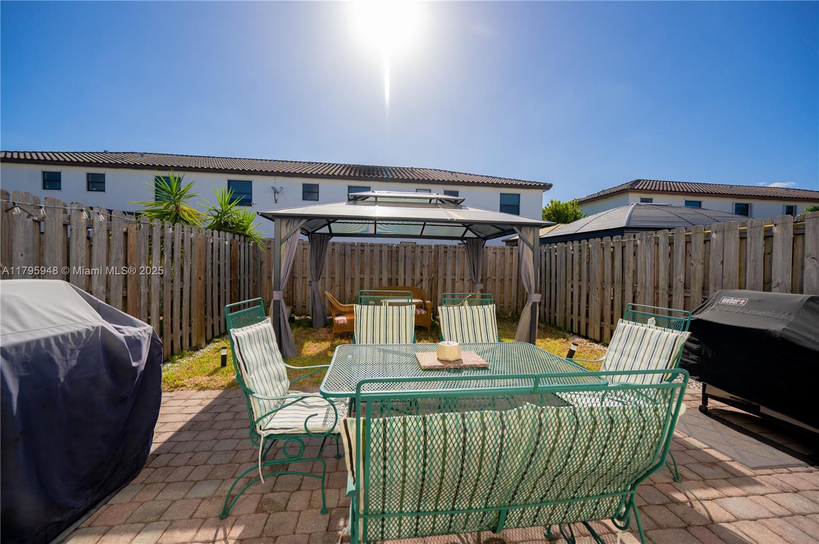 8877 NW 103rd Ave, Doral, Florida image 31