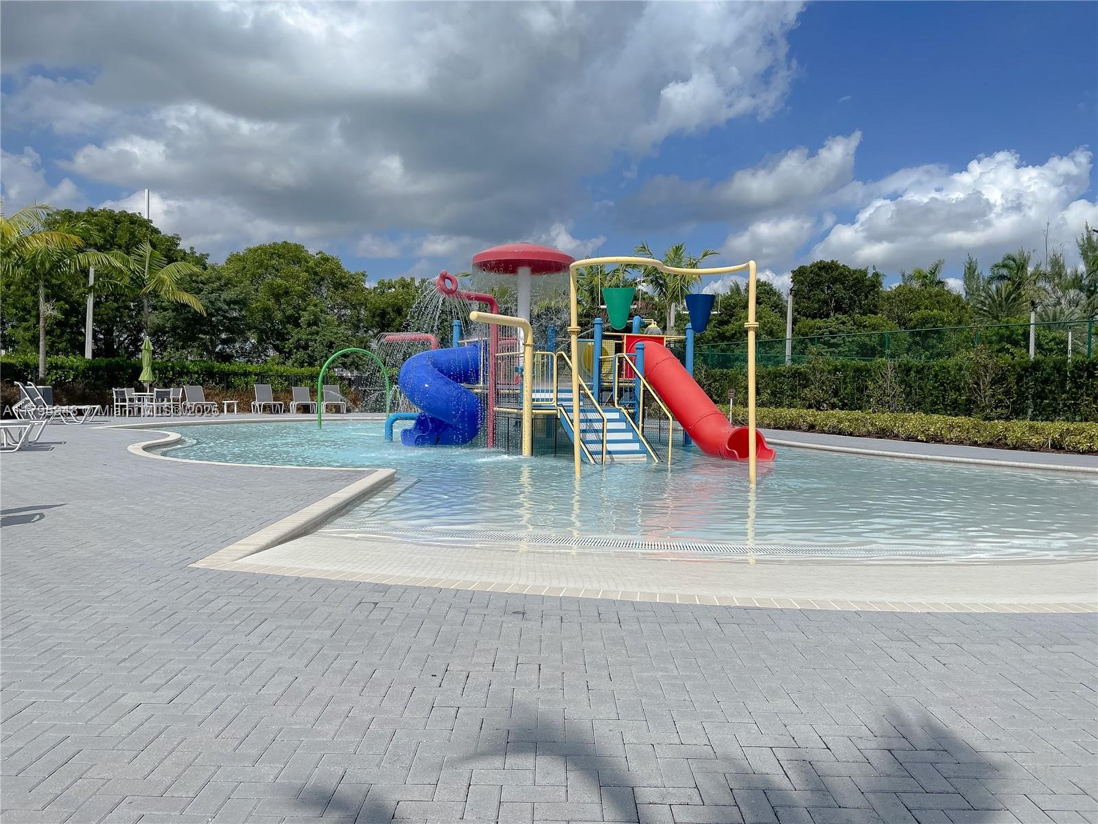 8877 NW 103rd Ave, Doral, Florida image 35