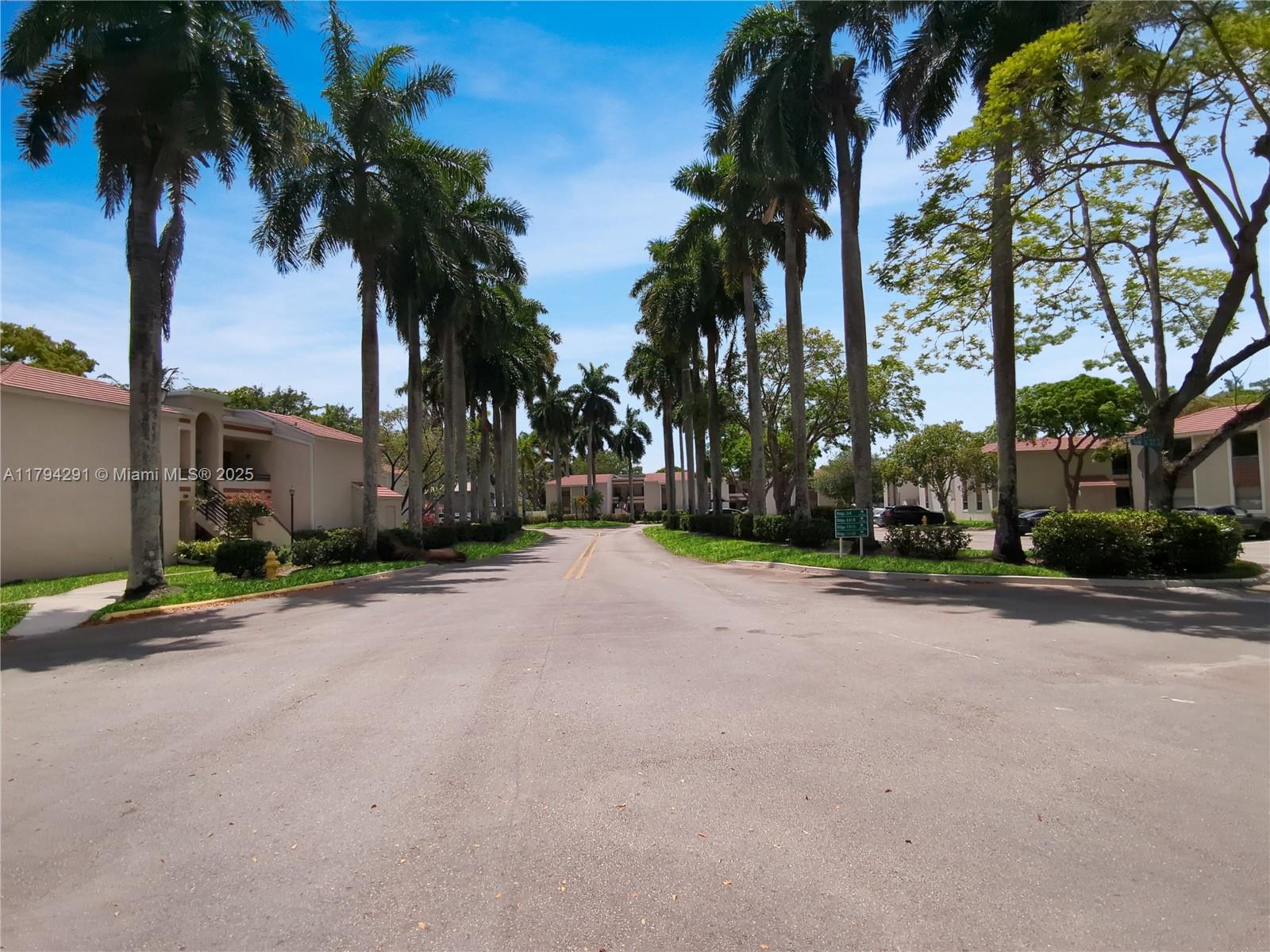 9823 NW 3rd Ct #2, Plantation, Florida image 32