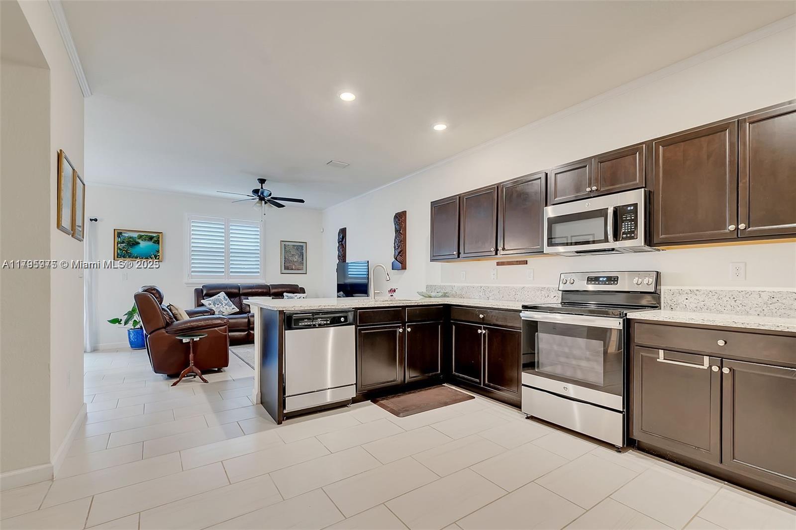 Property photo # 9
