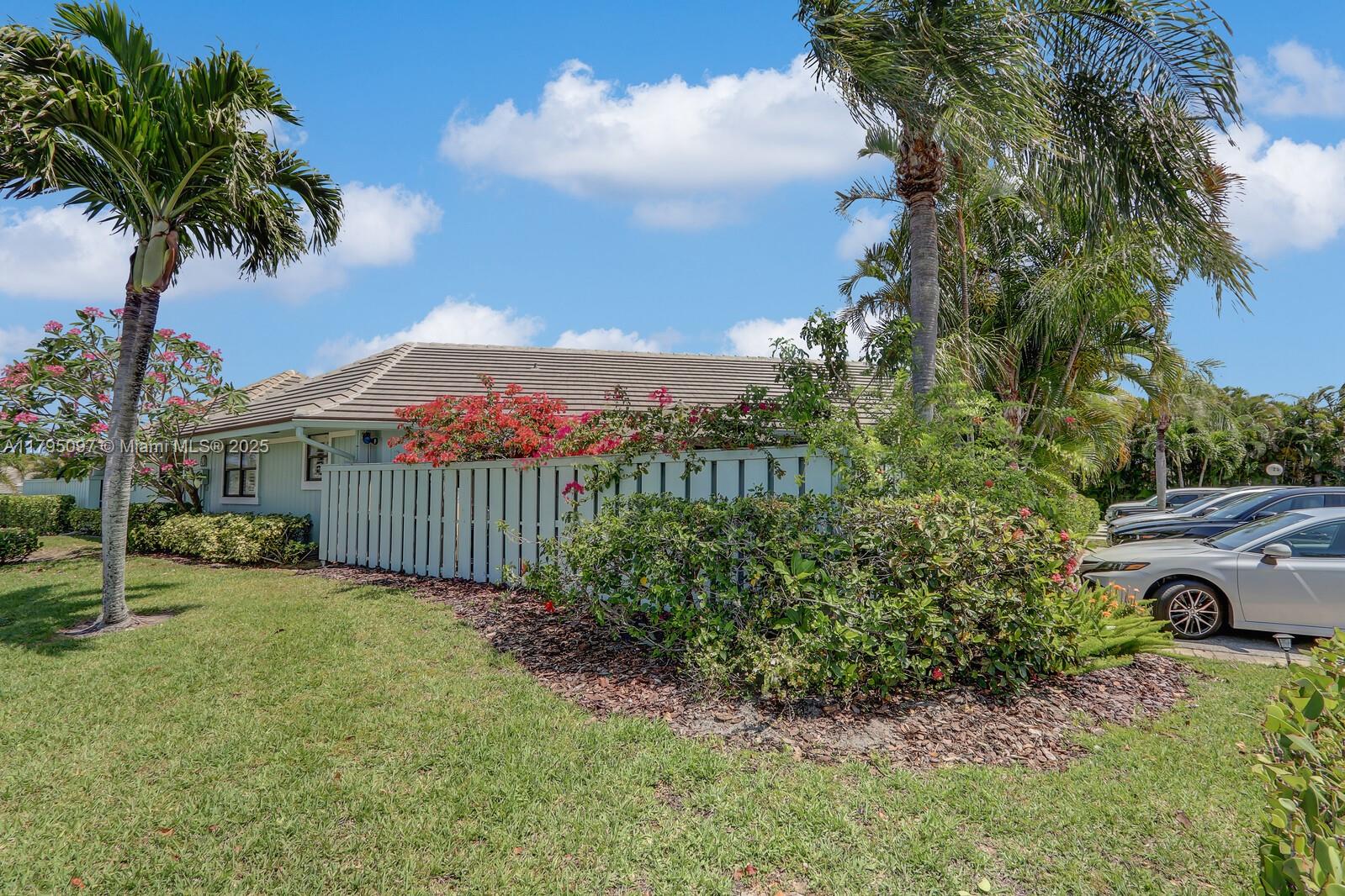 1127 Seminole Ave Unit 25 D, Jupiter, Florida 33477