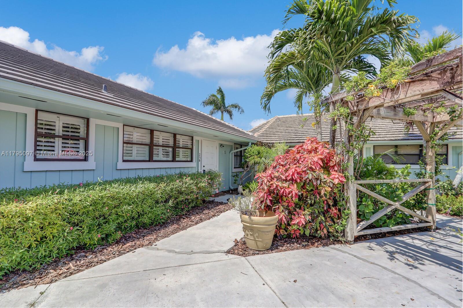 1127 E Seminole Ave #25D, Jupiter, Florida image 10
