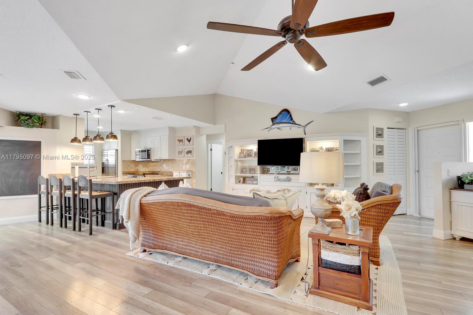 1127 E Seminole Ave #25D, Jupiter, Florida image 13