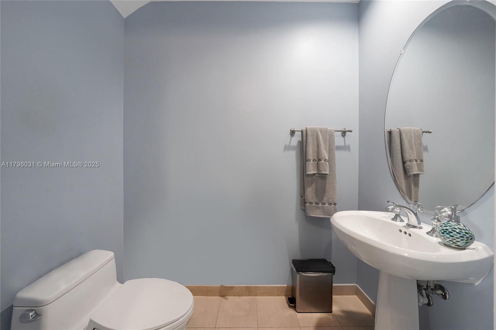 2633 NE 14th Ave #110, Wilton Manors, Florida image 4