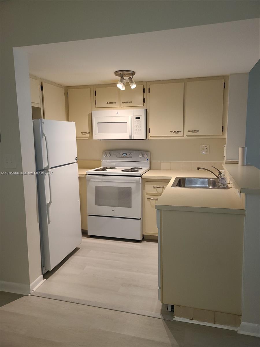 Property photo # 2