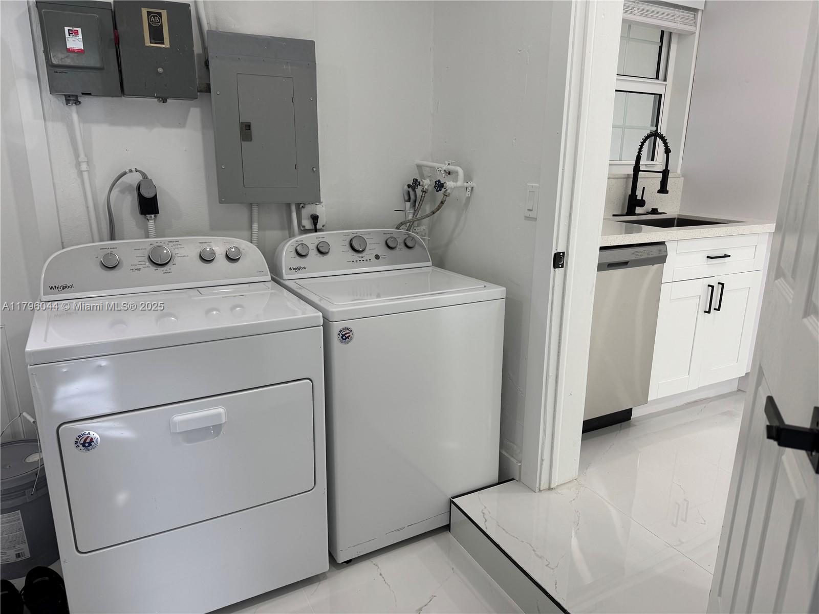 7765 W 15th Ave, Hialeah, Florida image 17