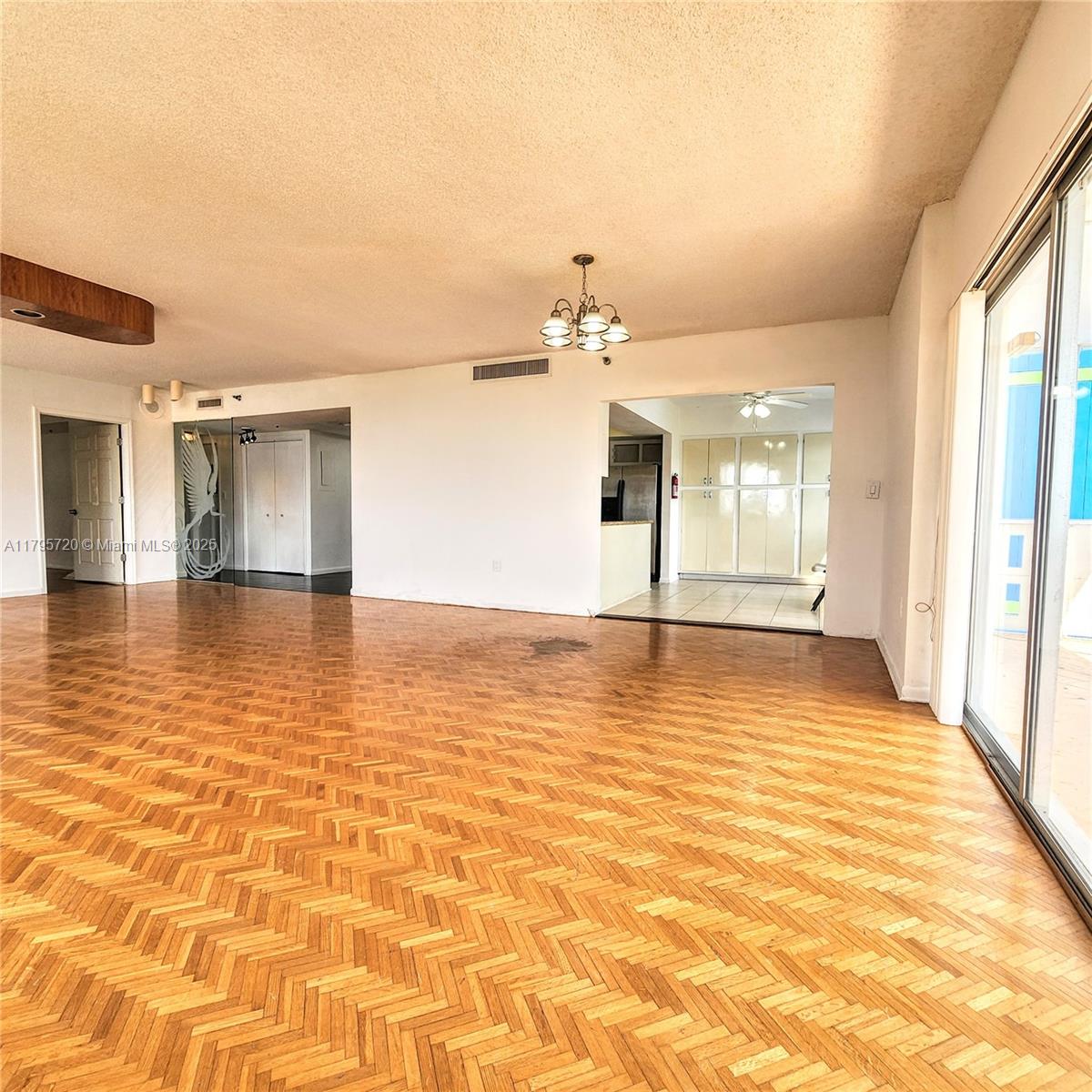 4001 Hillcrest Dr #602-4, Hollywood, Florida image 13