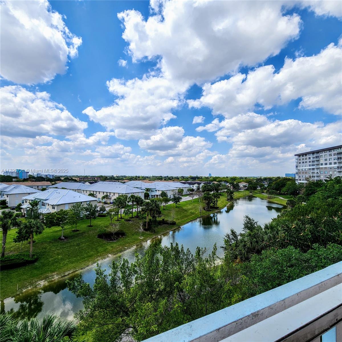 4001 Hillcrest Dr #602-4, Hollywood, Florida image 25