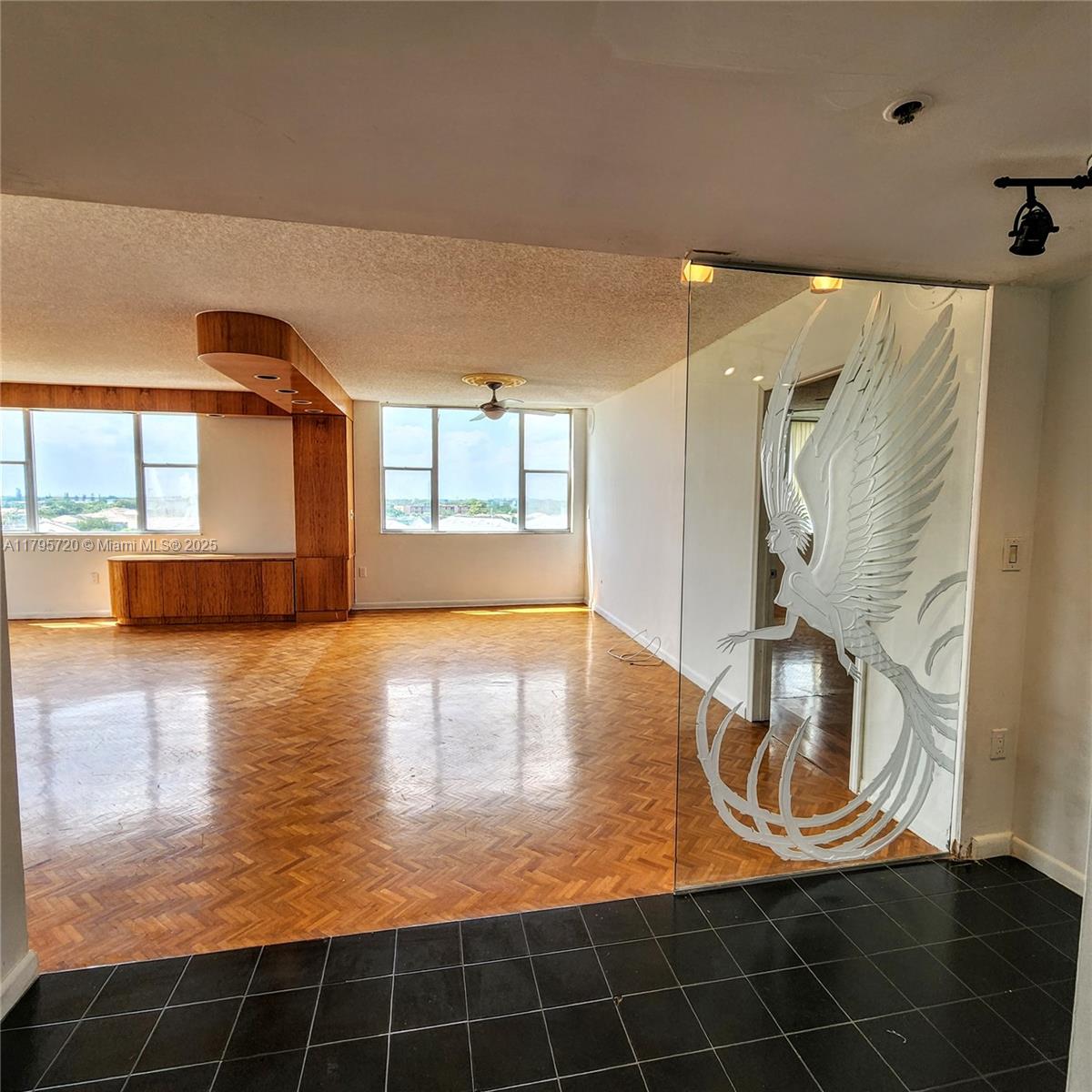 4001 Hillcrest Dr #602-4, Hollywood, Florida image 3