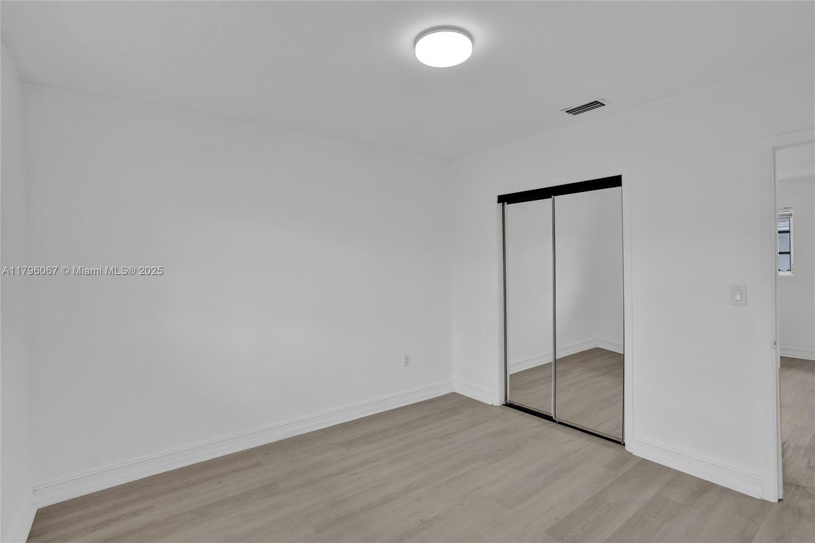 539 E 30th St, Hialeah, Florida image 25