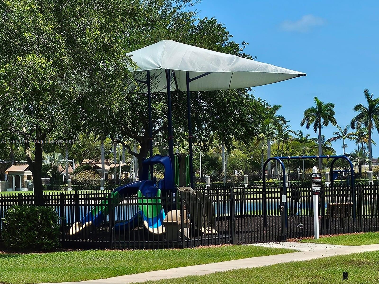 22526 SW 89th Pl, Cutler Bay, Florida image 9
