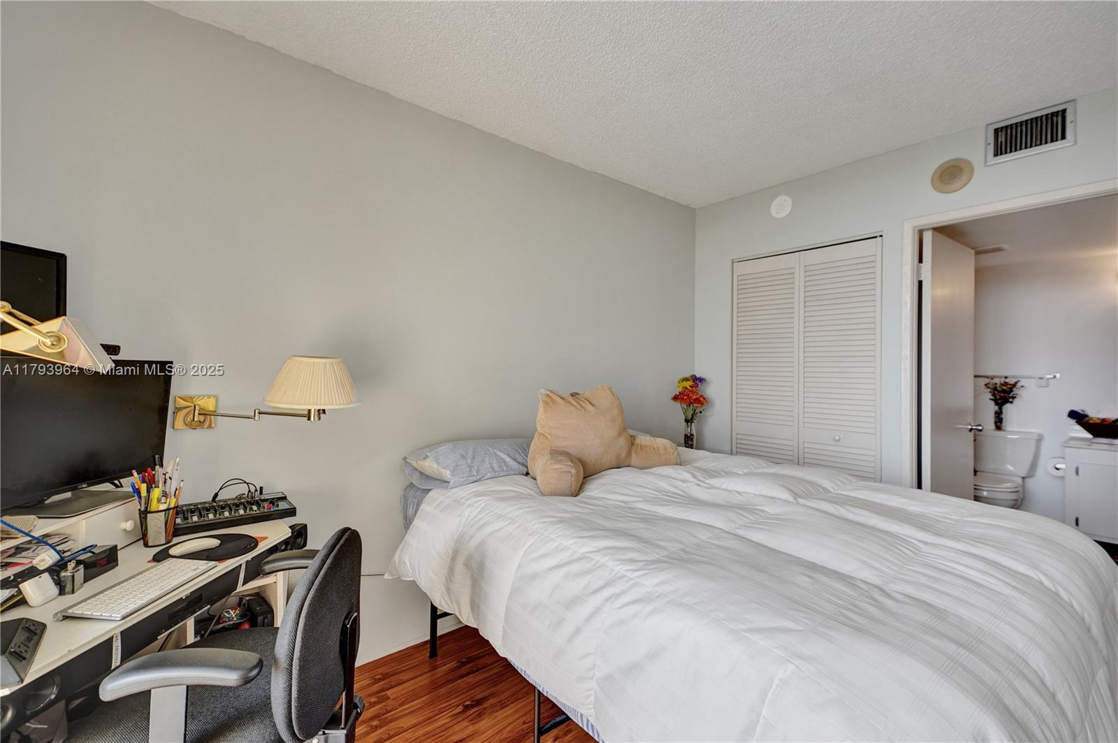 Listing Photo 33