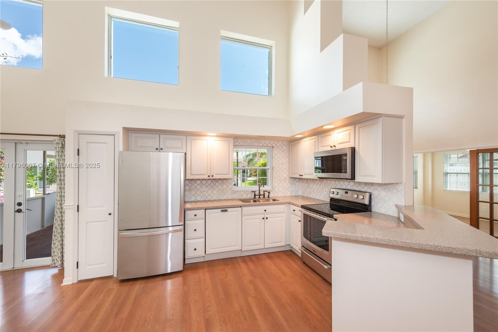 504 Bedford Ave, Weston, Florida image 10