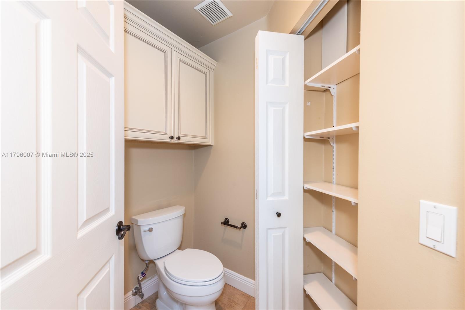 504 Bedford Ave, Weston, Florida image 16