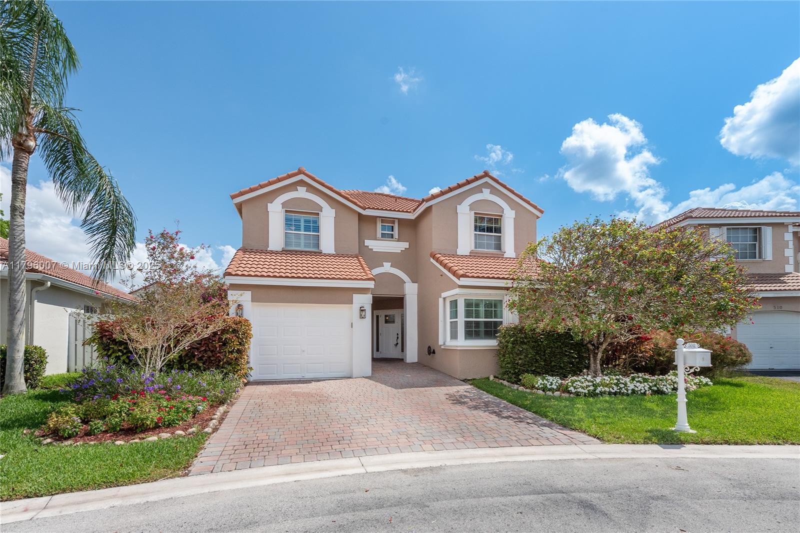 504 Bedford Ave, Weston, Florida image 2