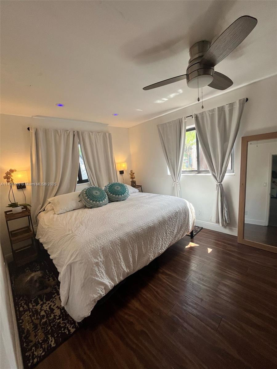 722 SW 10th St, Hallandale Beach, Florida image 10