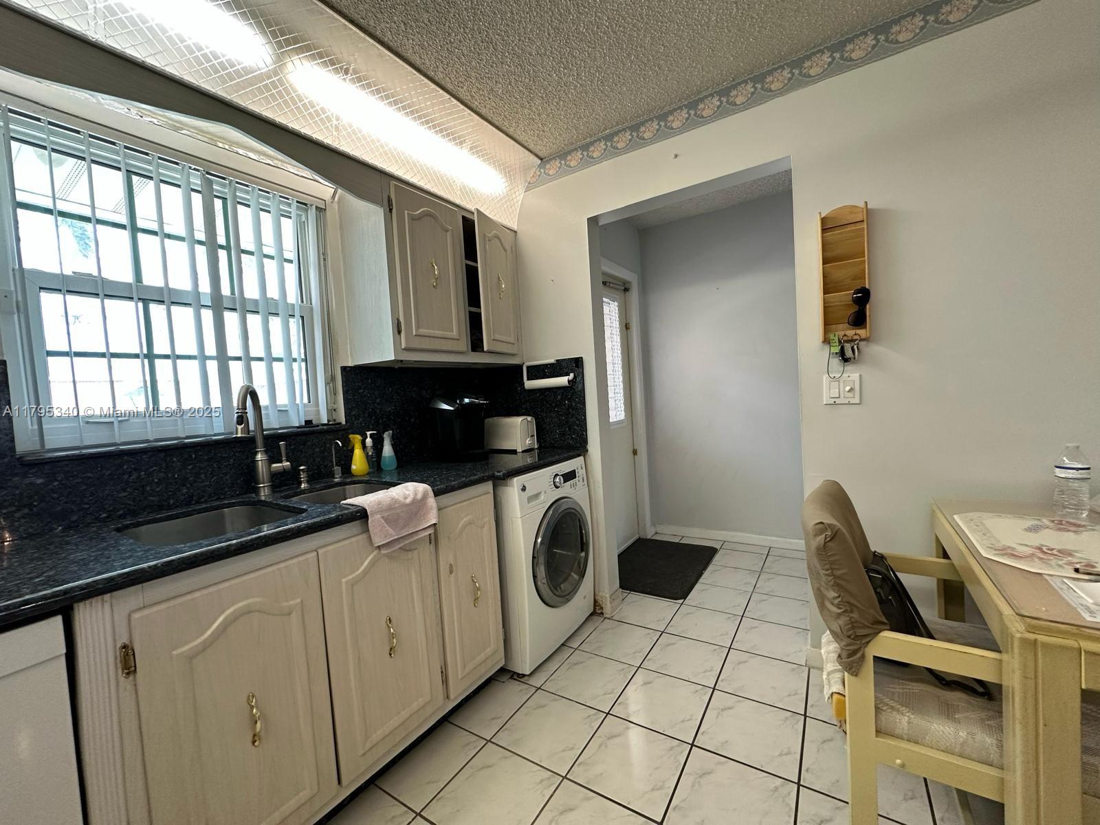 700 Marlboro Oval, Lake Worth, Florida image 9