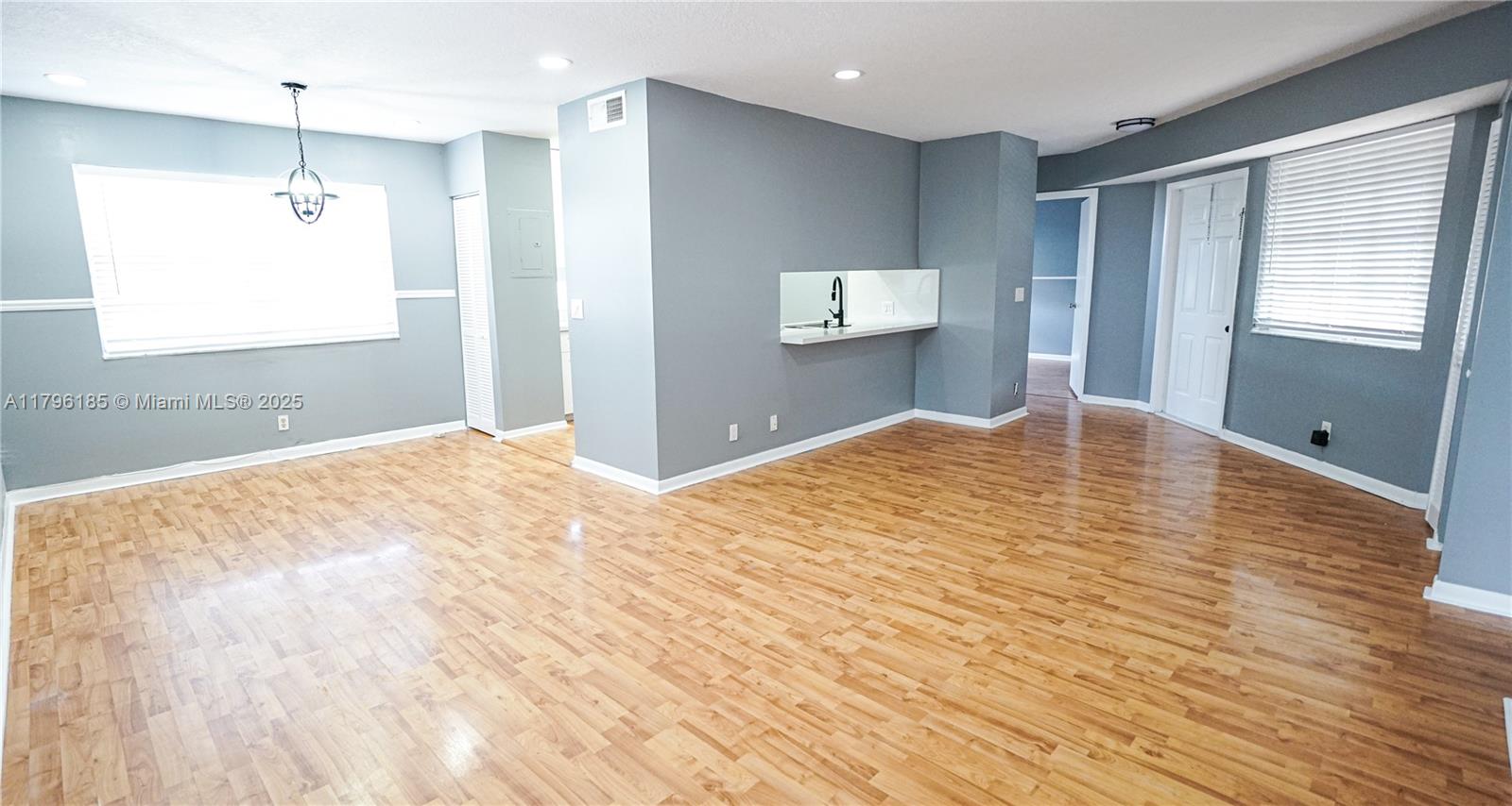 Property photo # 0