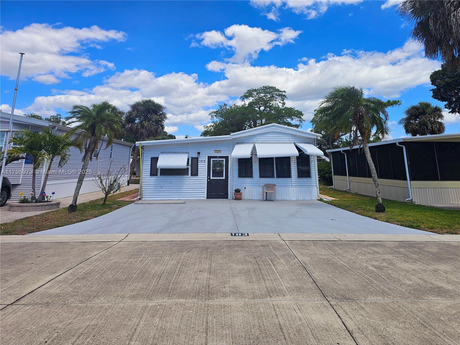 183 Panther Pass Cir, Naples, Florida image 1