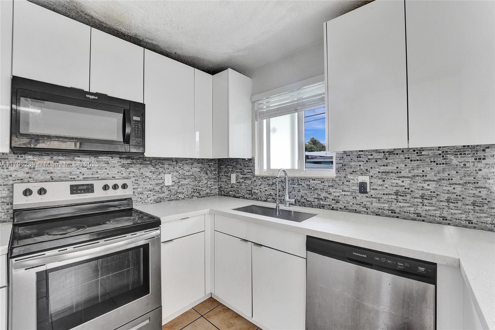 Property photo # 7