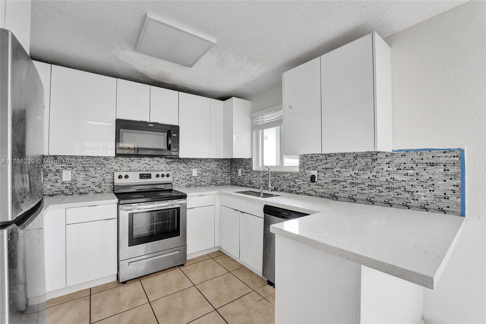 Property photo # 9