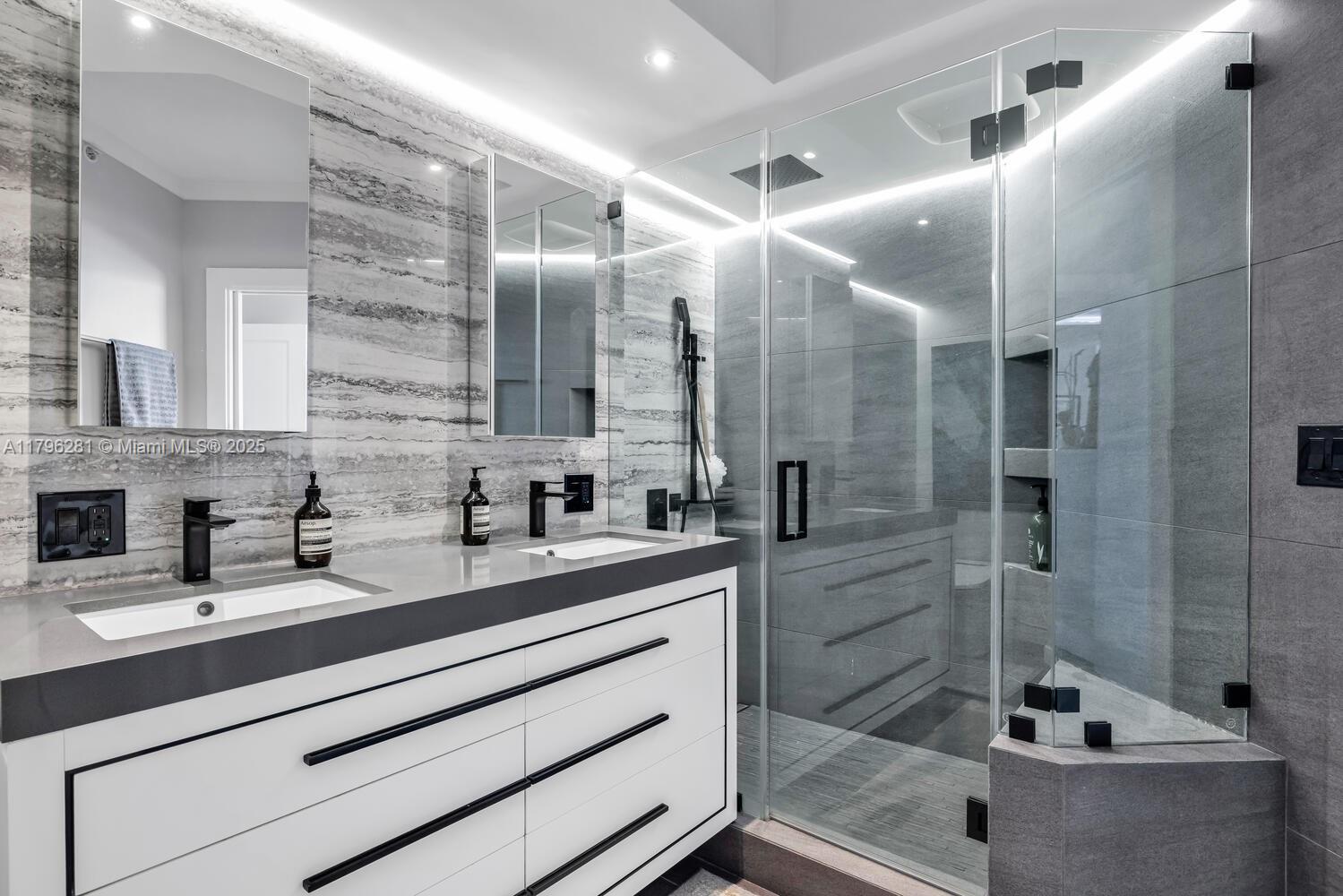 1330 West Ave #407, Miami Beach FL 33139