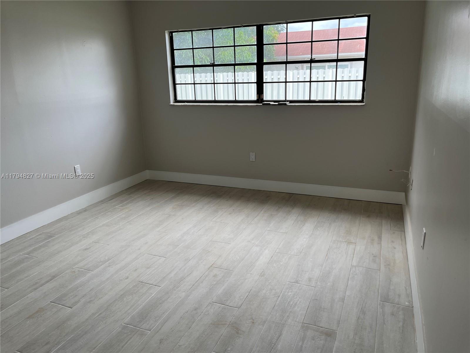 19085 NW 62nd Ave #106, Hialeah, Florida image 4