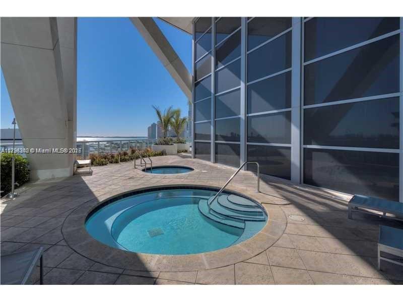 888 Biscayne Blvd #2911, Miami FL 33132