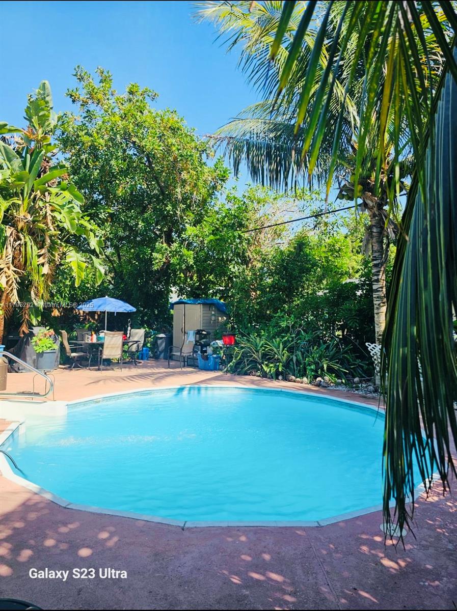 5706 Simms St, Hollywood, Florida image 2