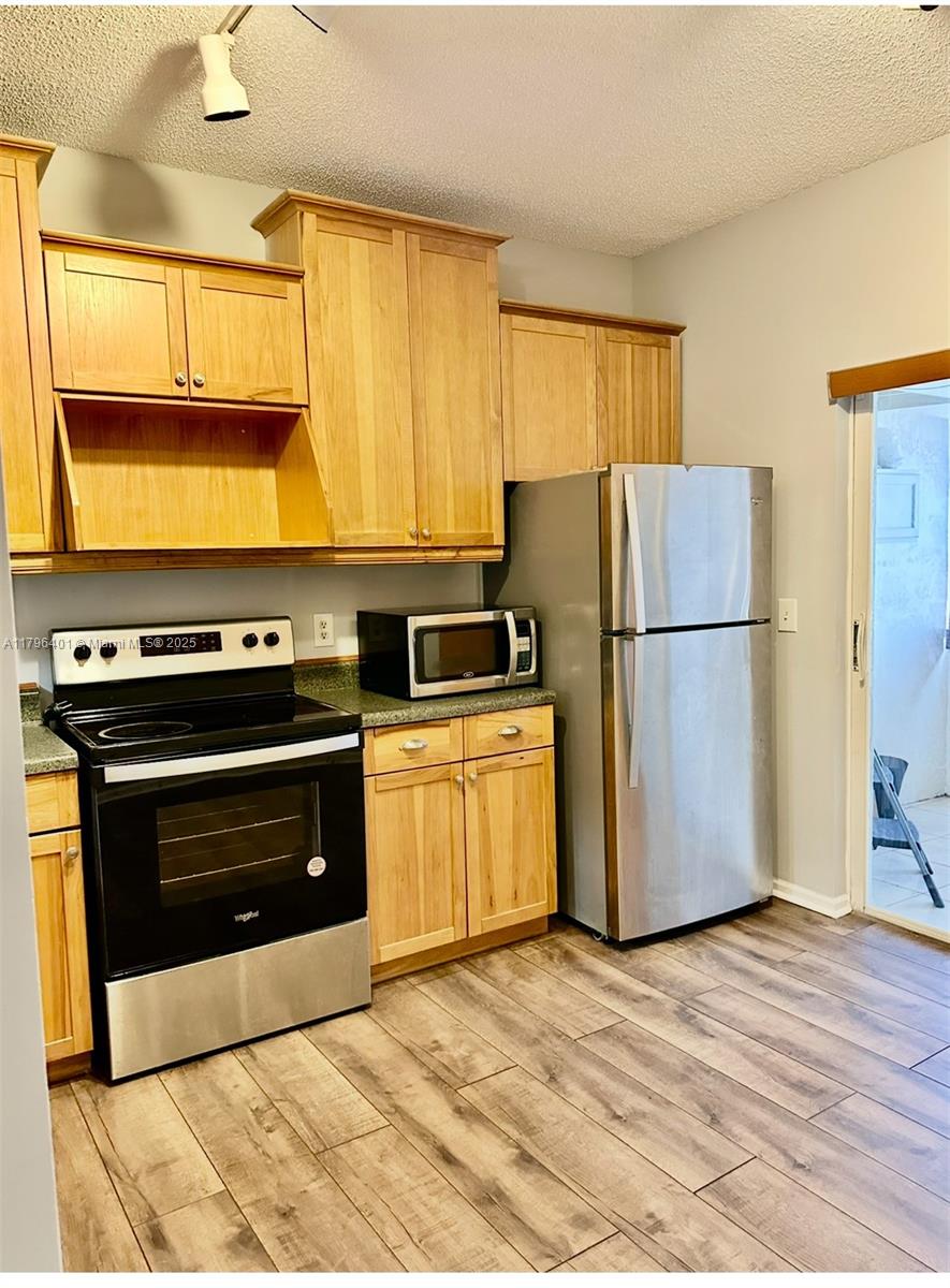 Residential, Dania Beach, Florida image 2