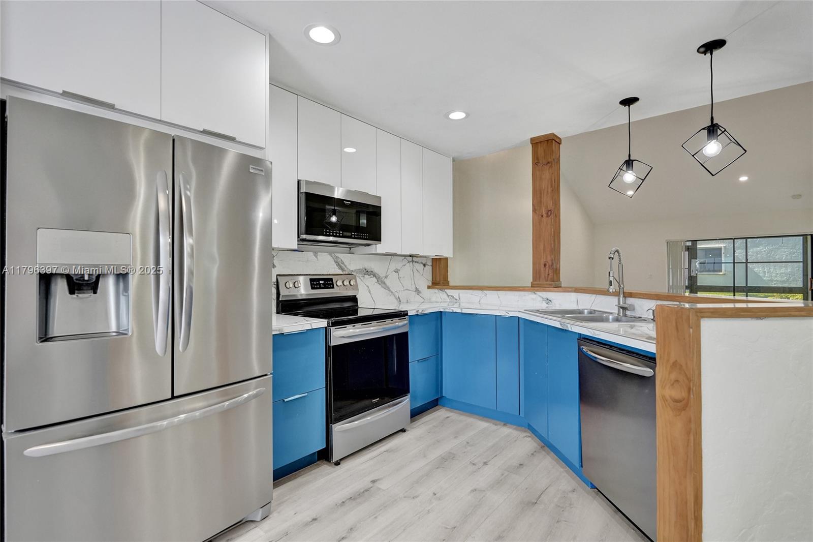 Property photo # 9