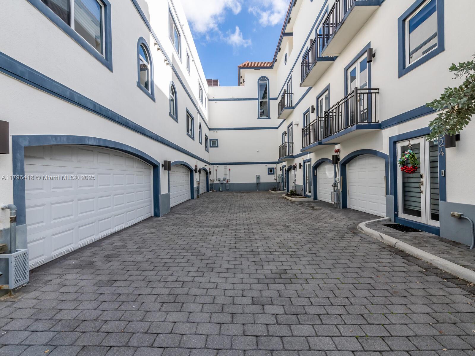 Property photo # 4