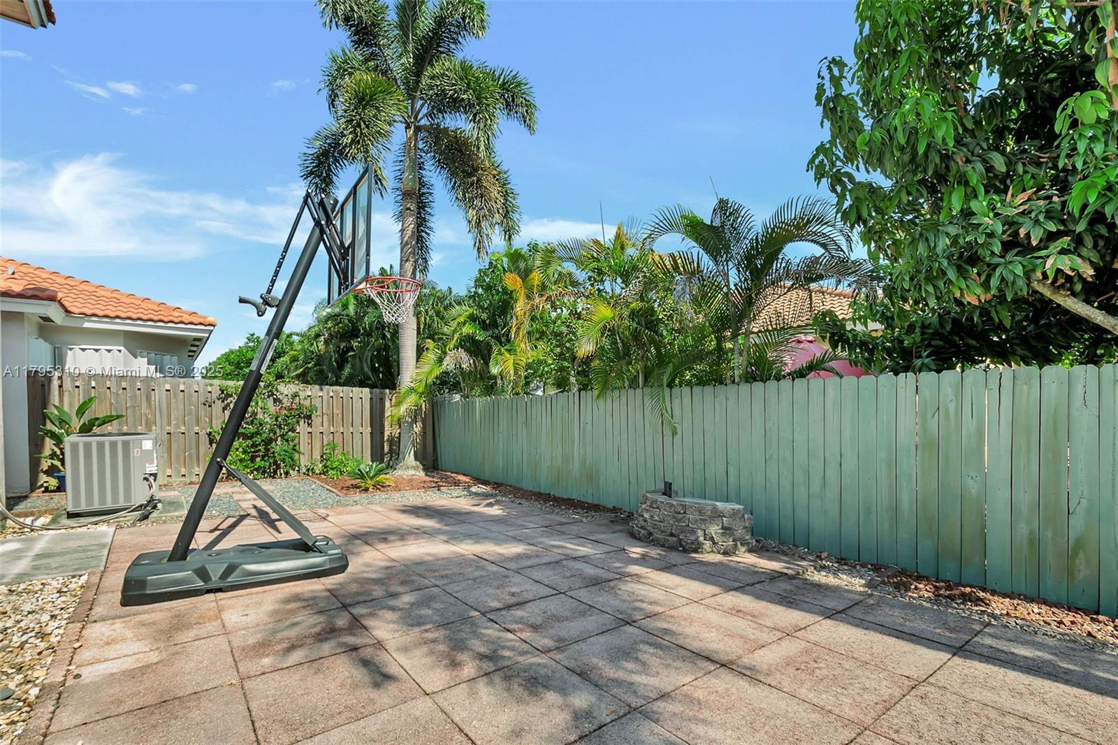 4742 NW 7th Mnr, Coconut Creek, Florida image 18