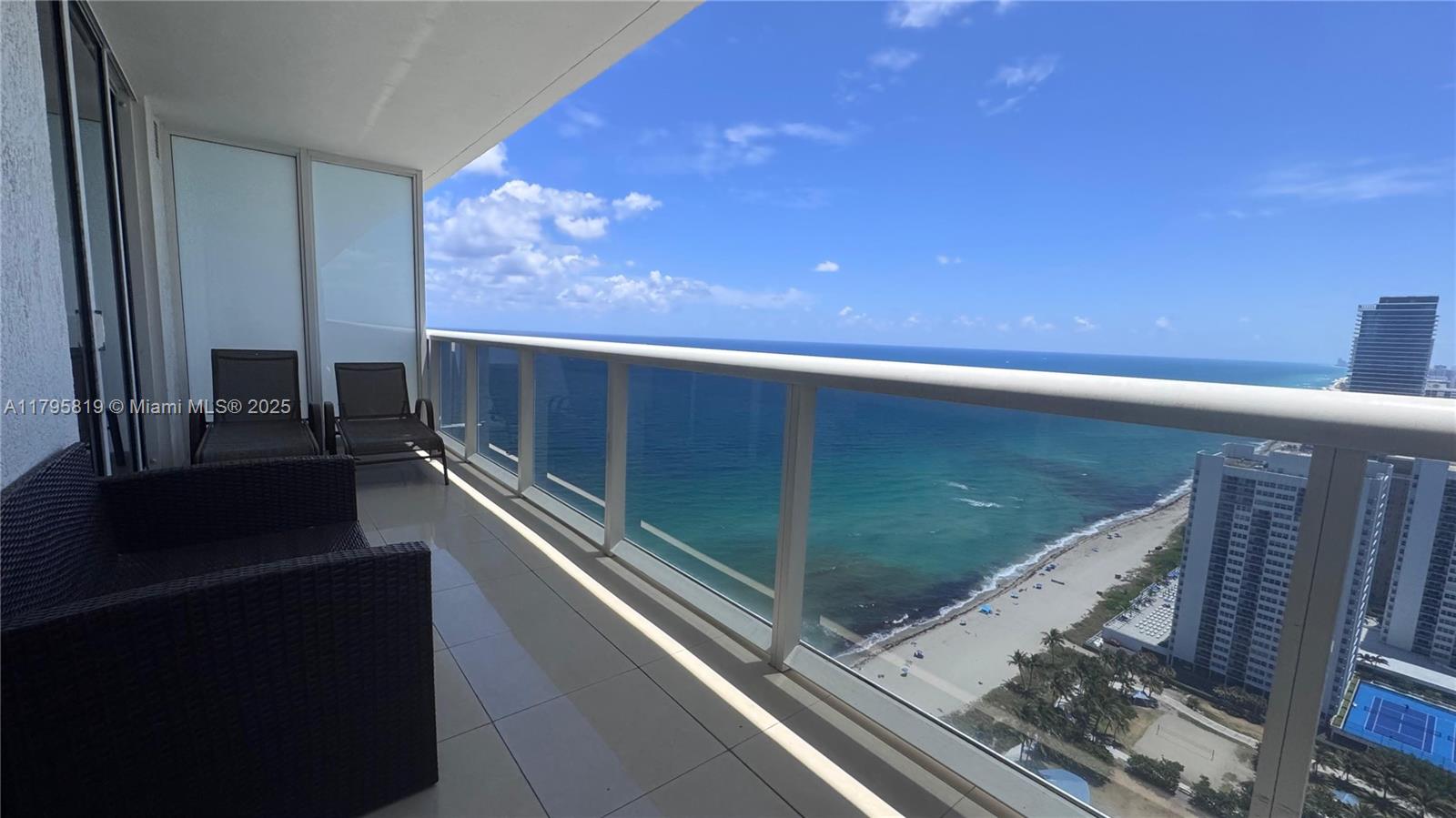 Condo for Rent in Hallandale Beach, FL