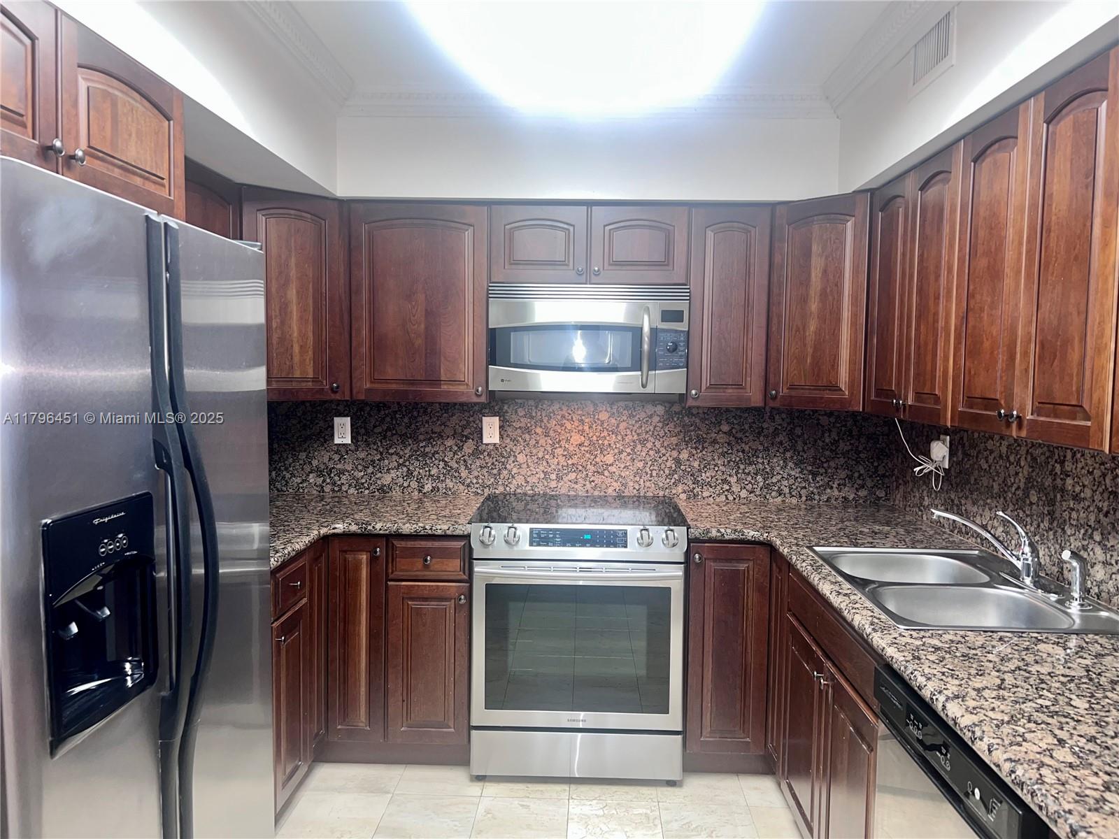Property photo # 6