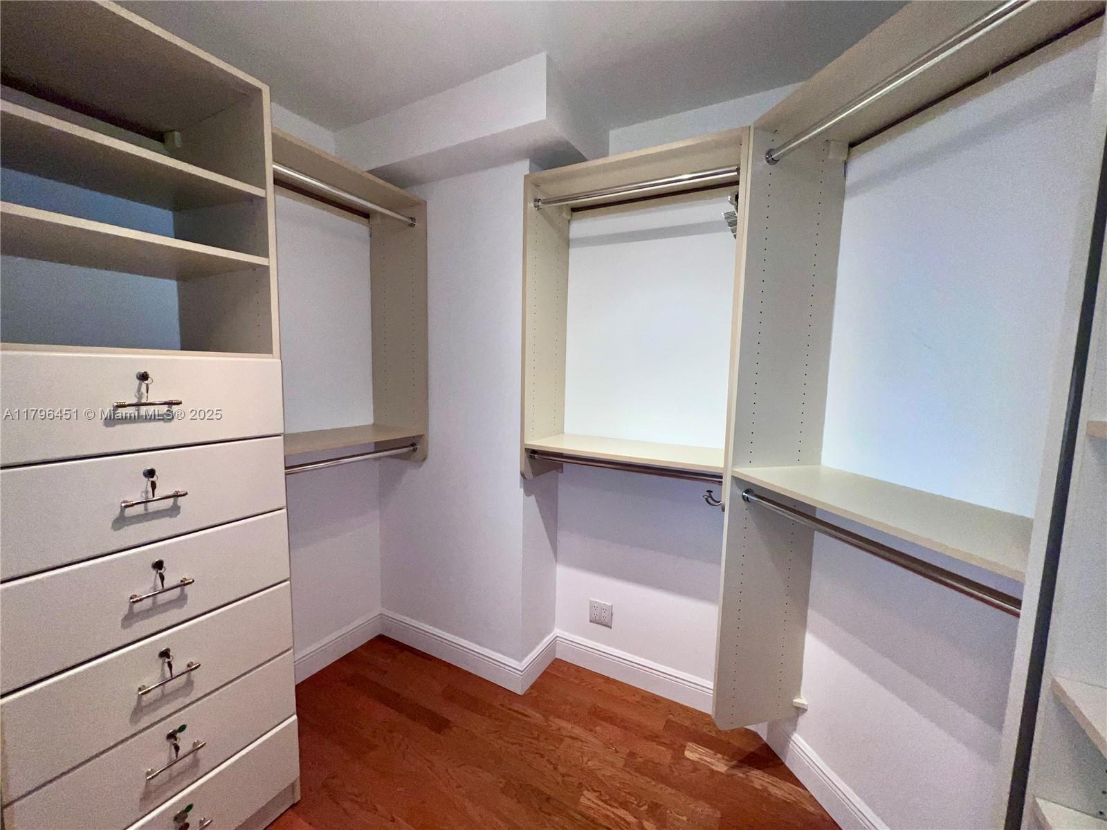 Property photo # 4