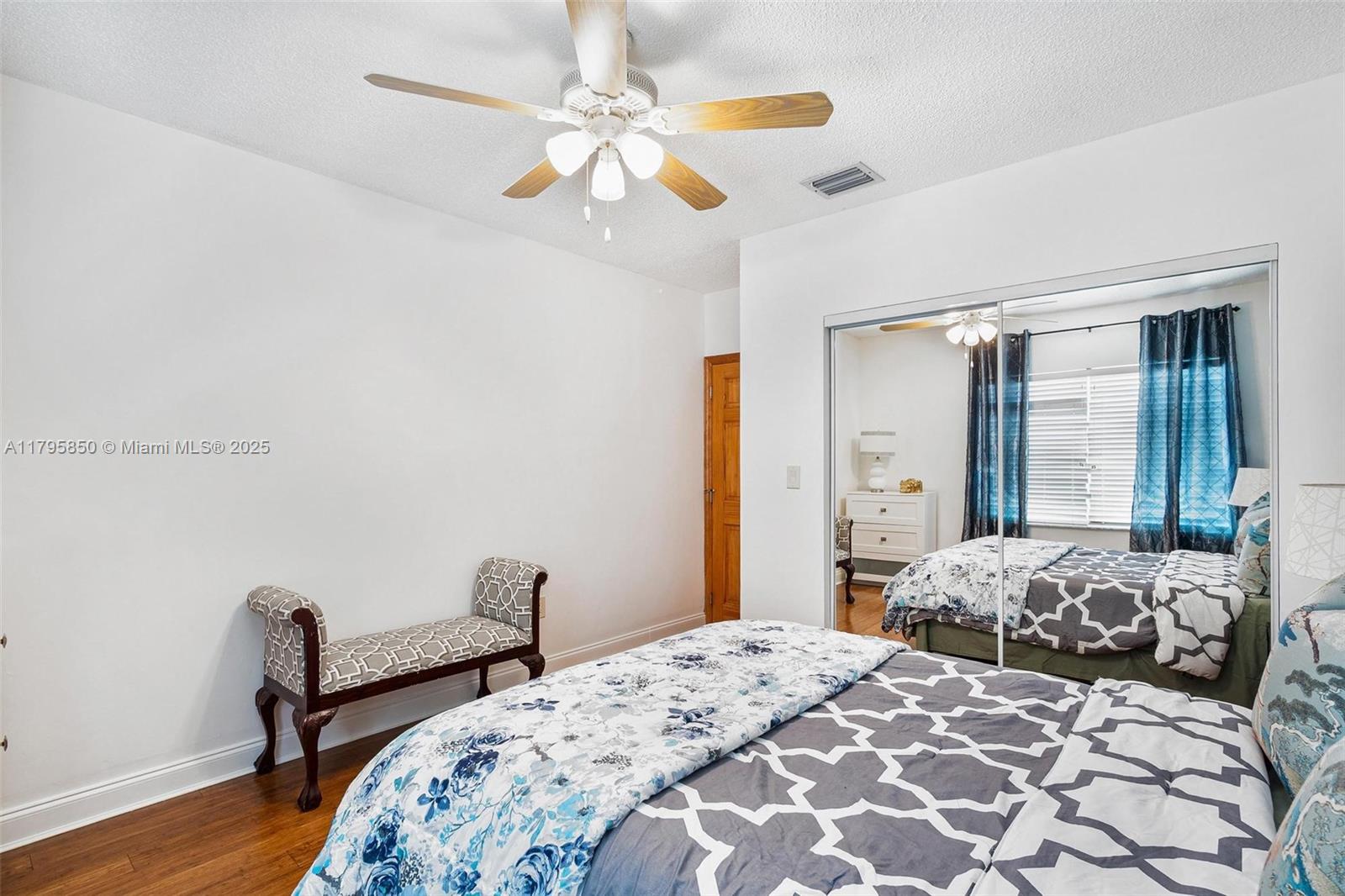 Property photo # 4