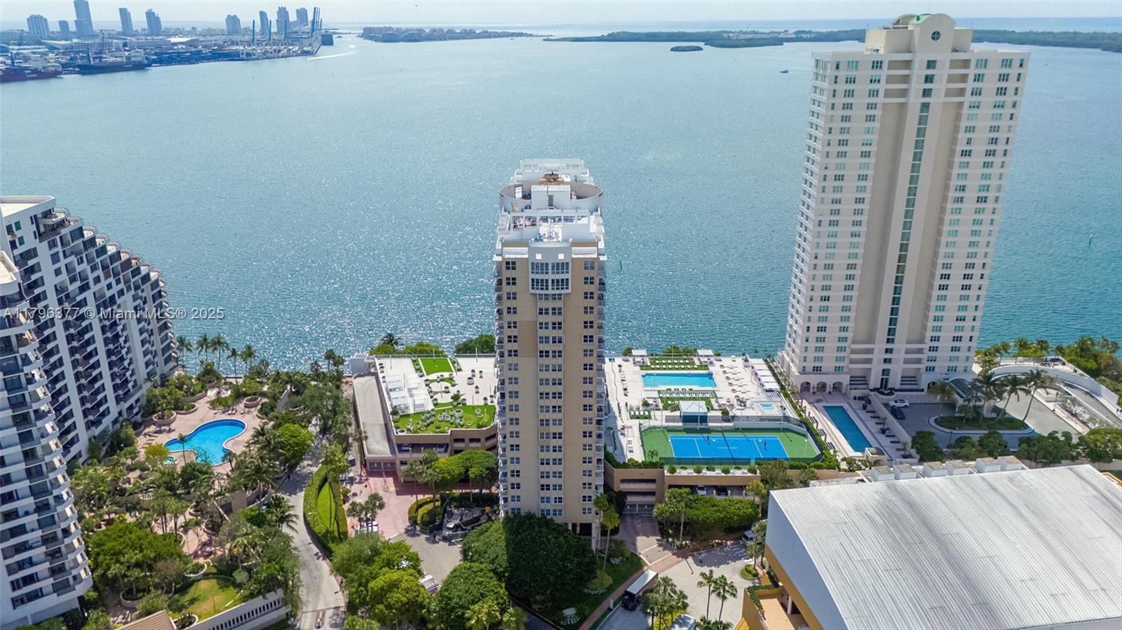 770 Claughton Island Dr #1114, Miami FL 33131
