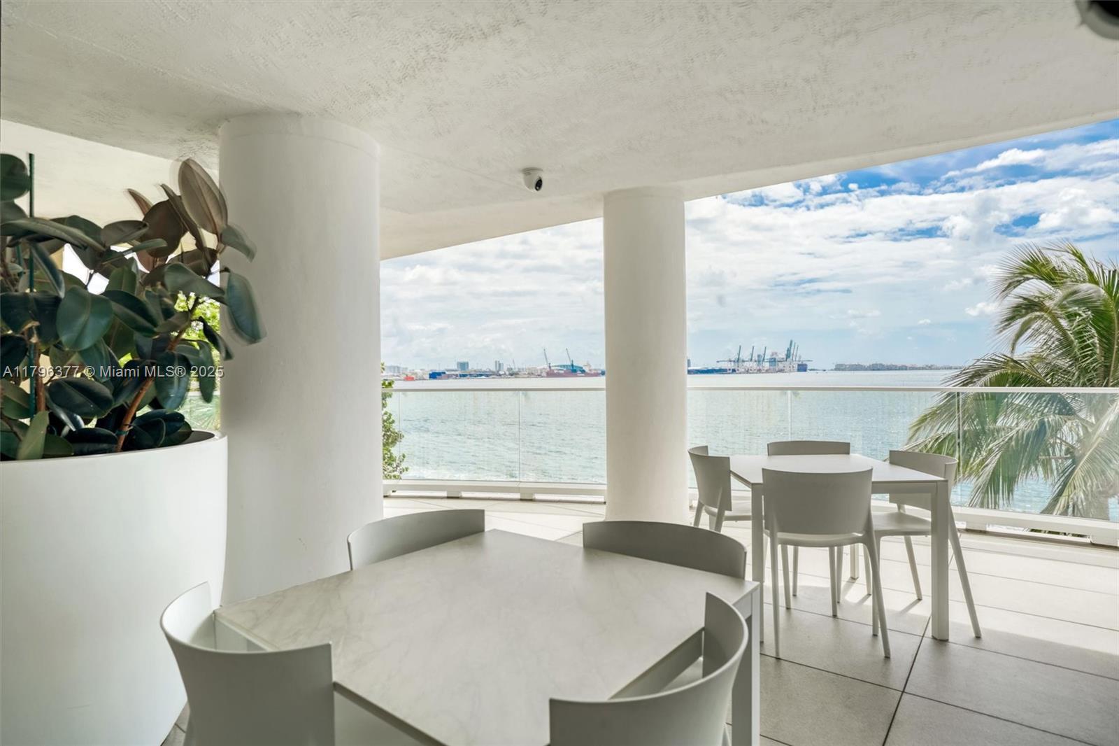 770 Claughton Island Dr #1114, Miami FL 33131