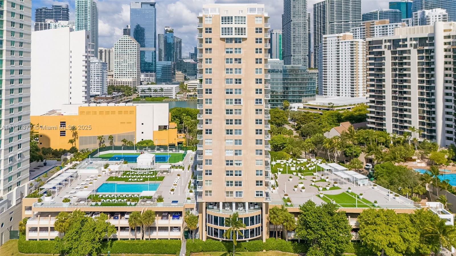 770 Claughton Island Dr #1114, Miami FL 33131