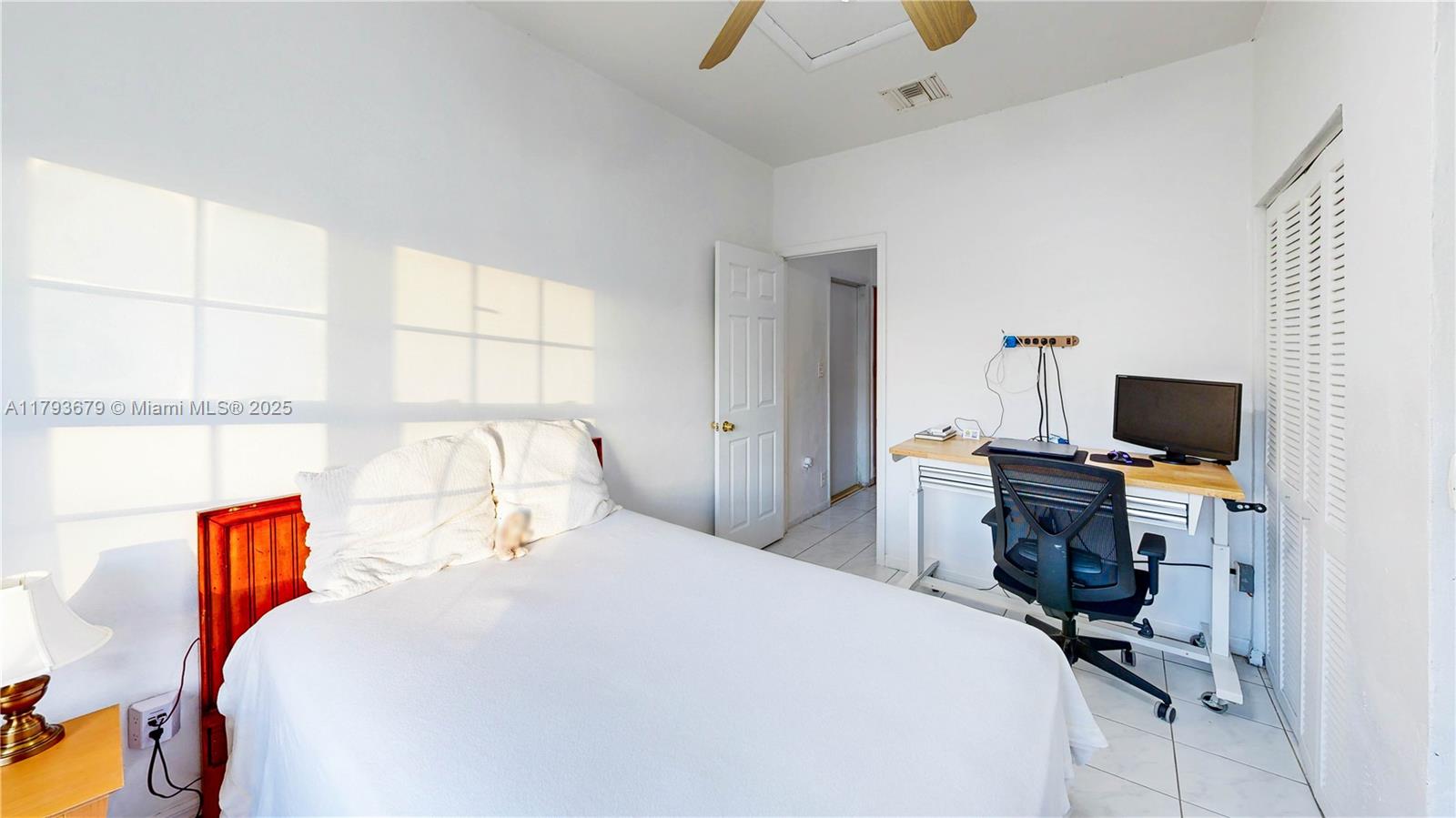 Listing Photo 14