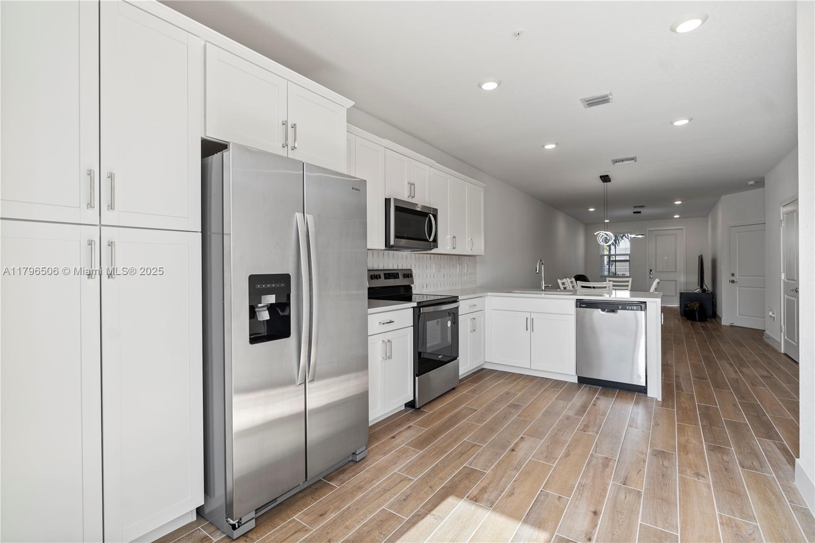 Property photo # 8