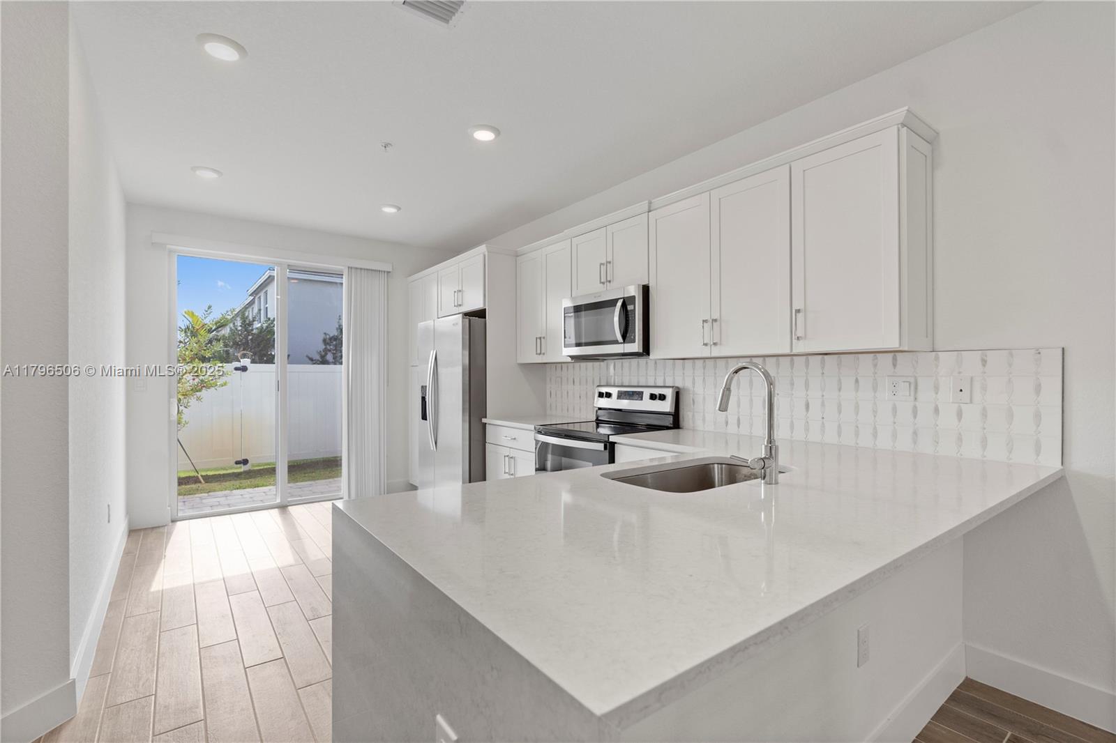 Property photo # 7