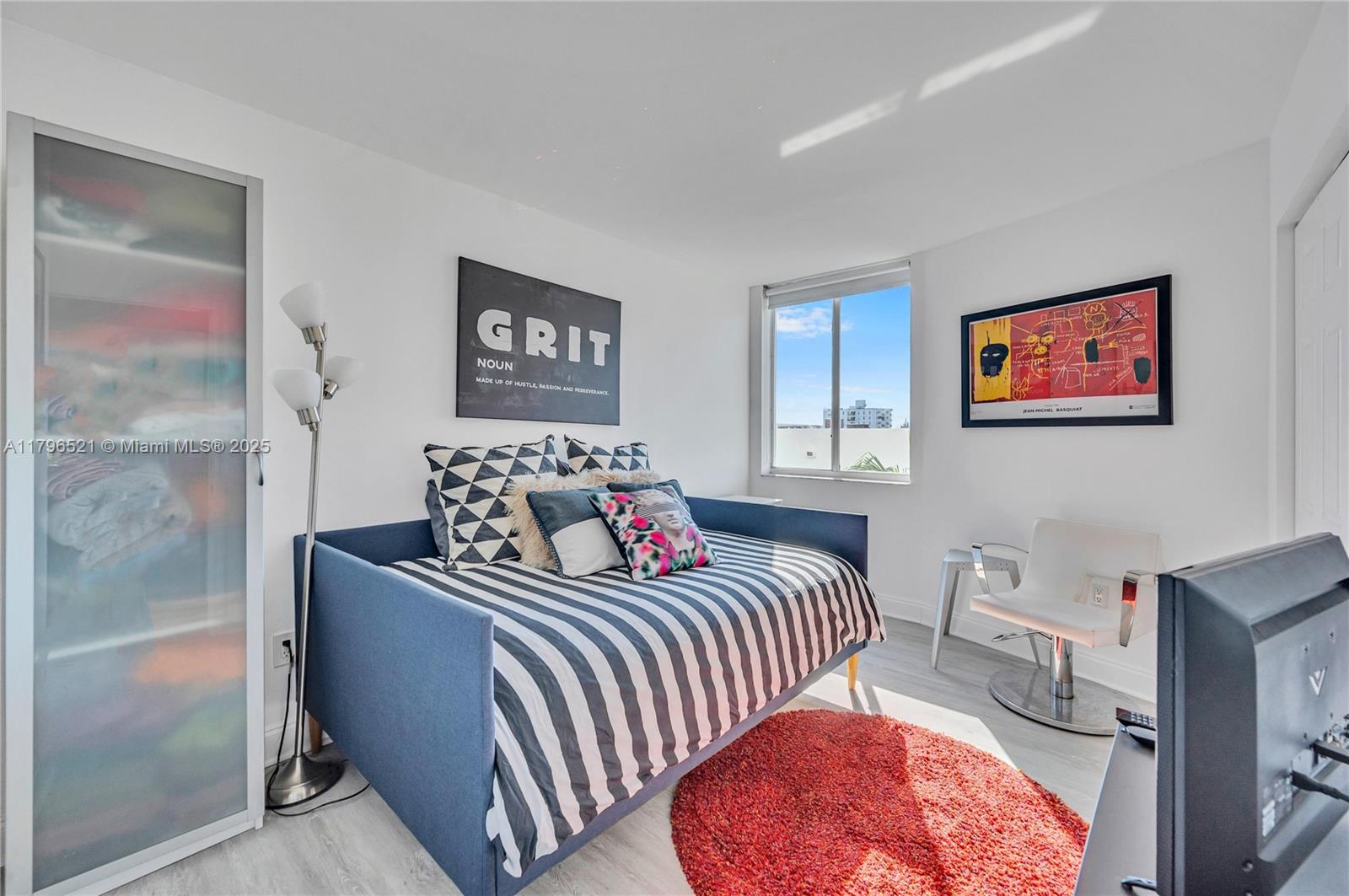 Property photo # 9