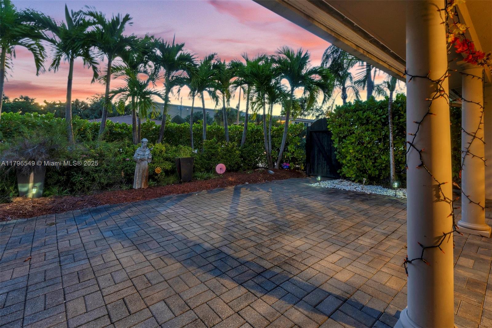 2808 Middle River Dr, Fort Lauderdale, Florida image 3