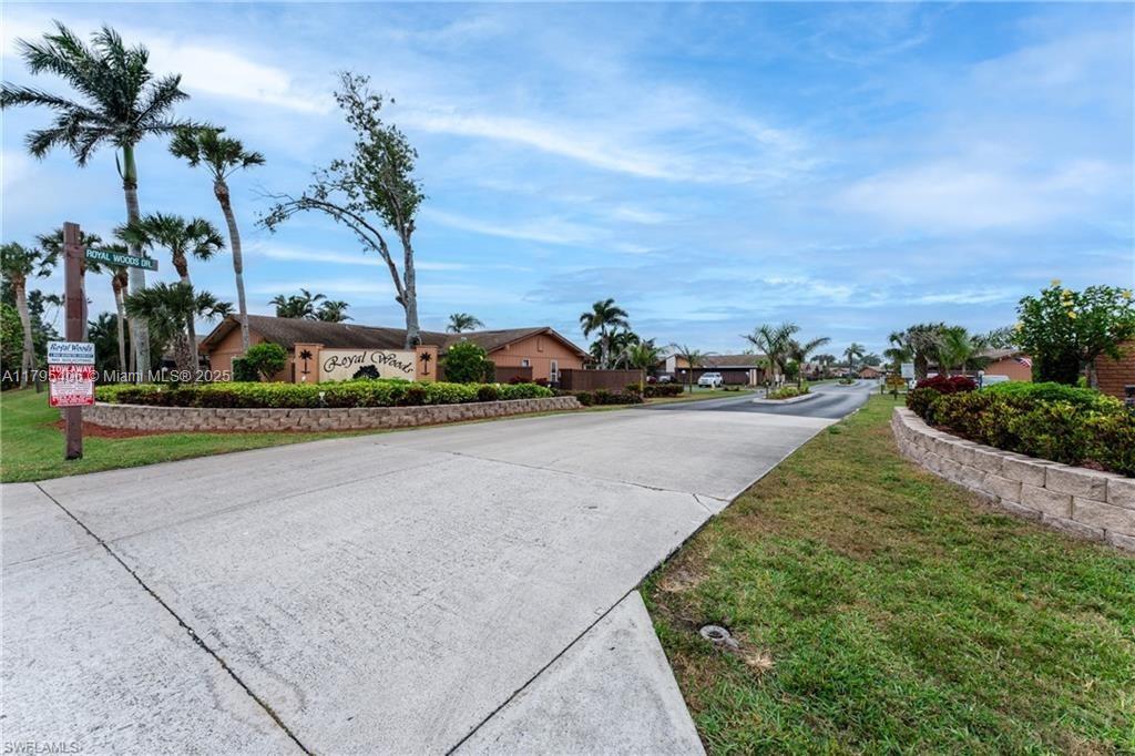 6312 Royal Woods Dr, Fort Myers, Florida image 2