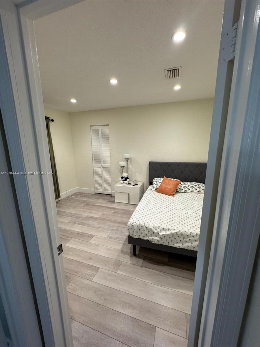 17931 NW 85th Ave, Hialeah, Florida image 47