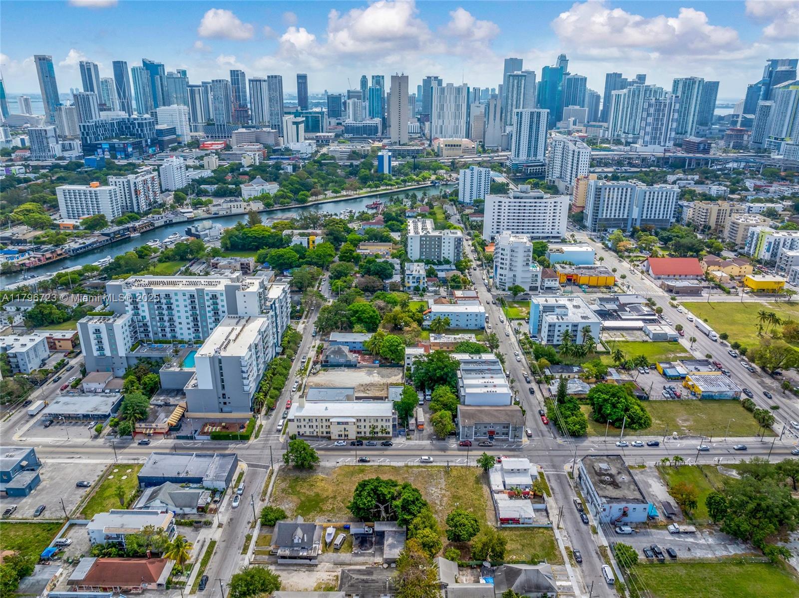 140 NW 8th Ave, Miami, Florida image 11