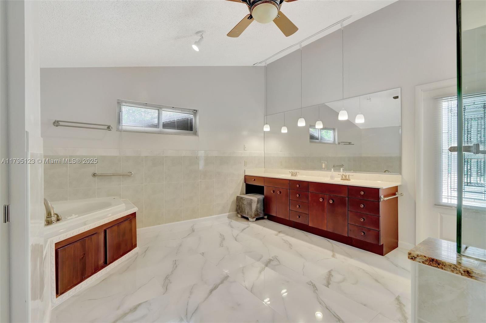 7600 SW 124th St, Pinecrest, Florida image 24