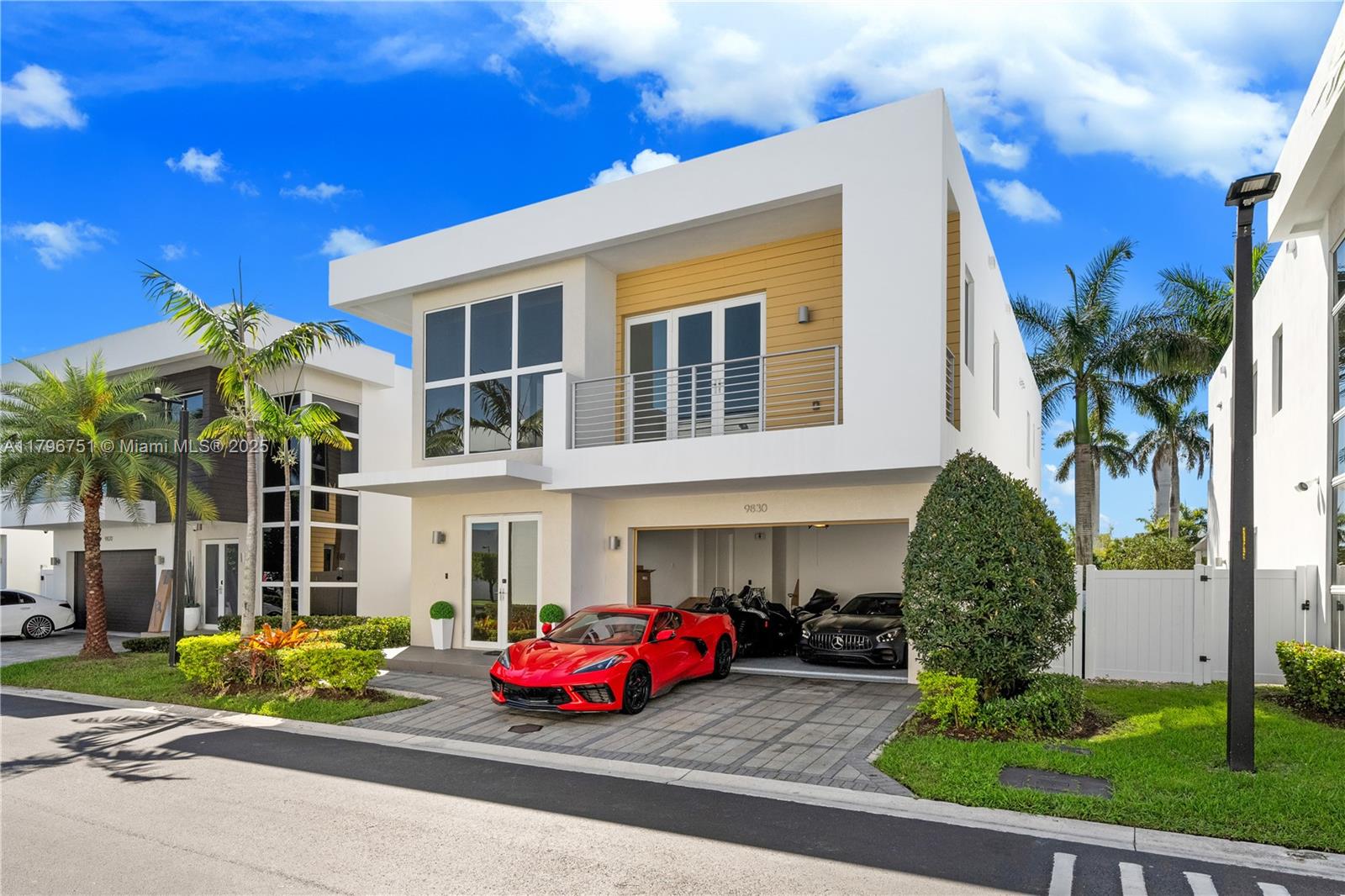 Photo of 9830 NW 74th Ter, Doral, FL 33178